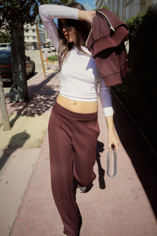 BURGUNDY TROUSERS WITH ZIPS