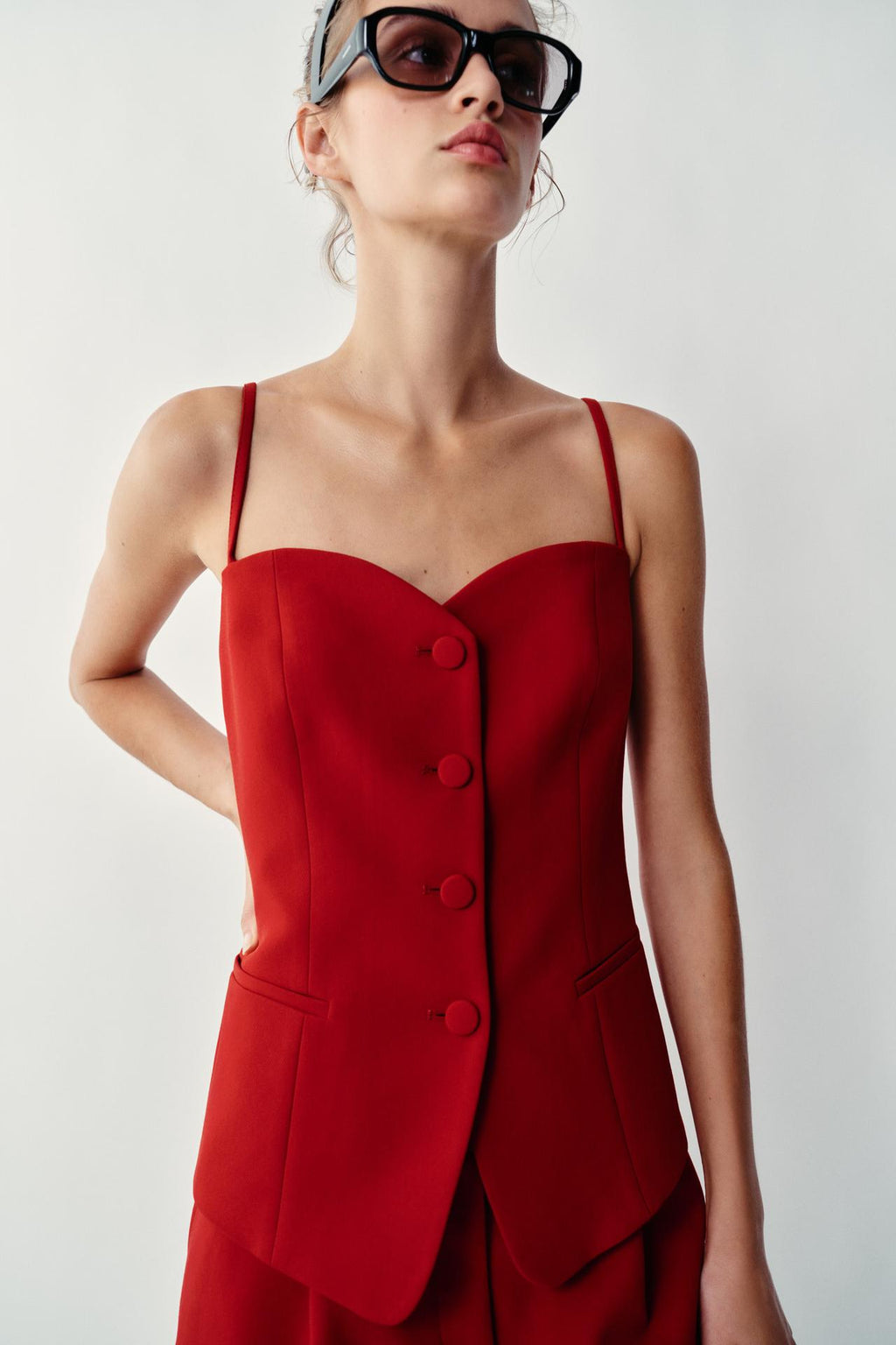 Gilet rouge — détail du devant