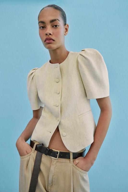 Veste Zara beige à manches courtes bouffantes