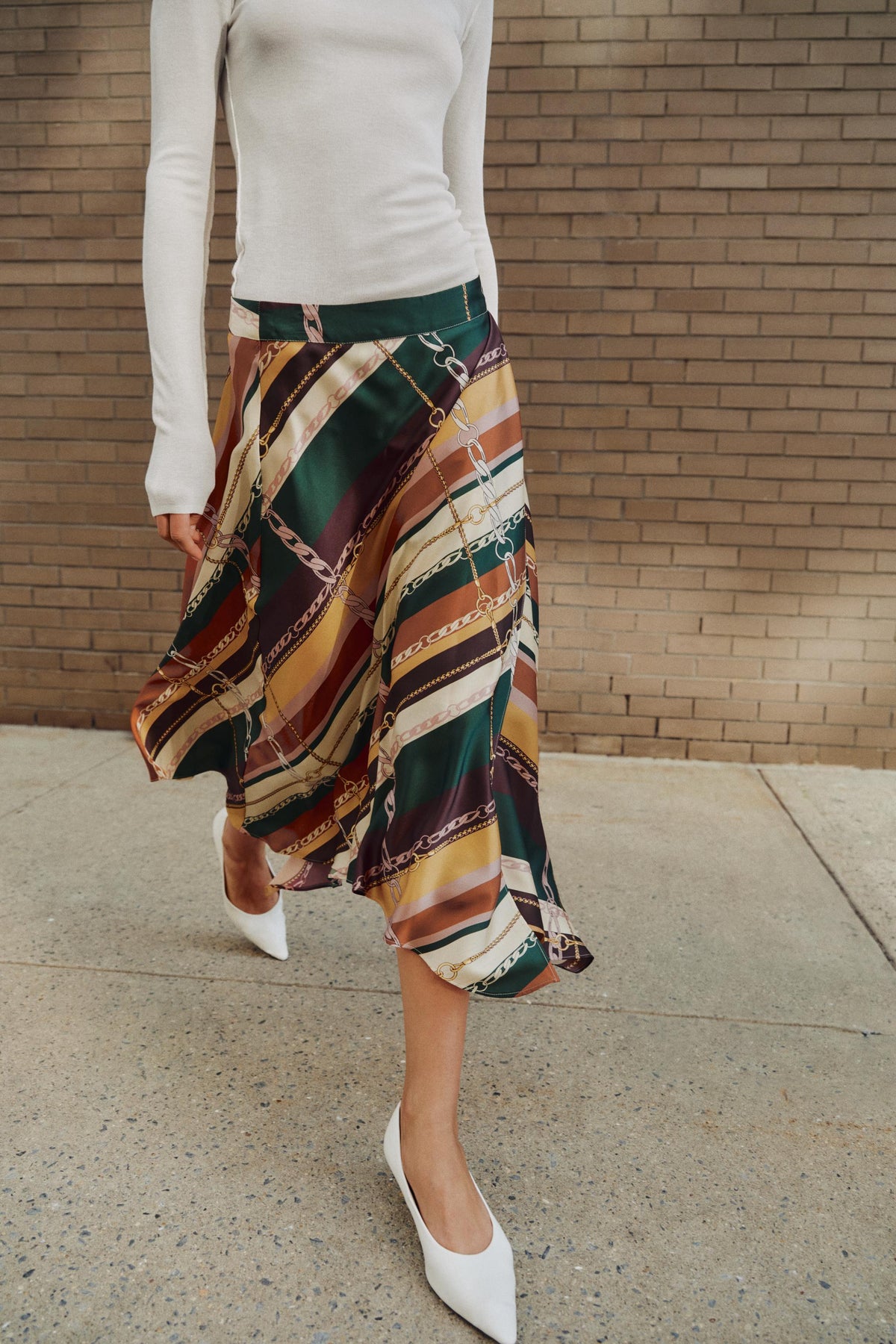 Jupe asymétrique imprimée multicolore Zara – vue portée 2