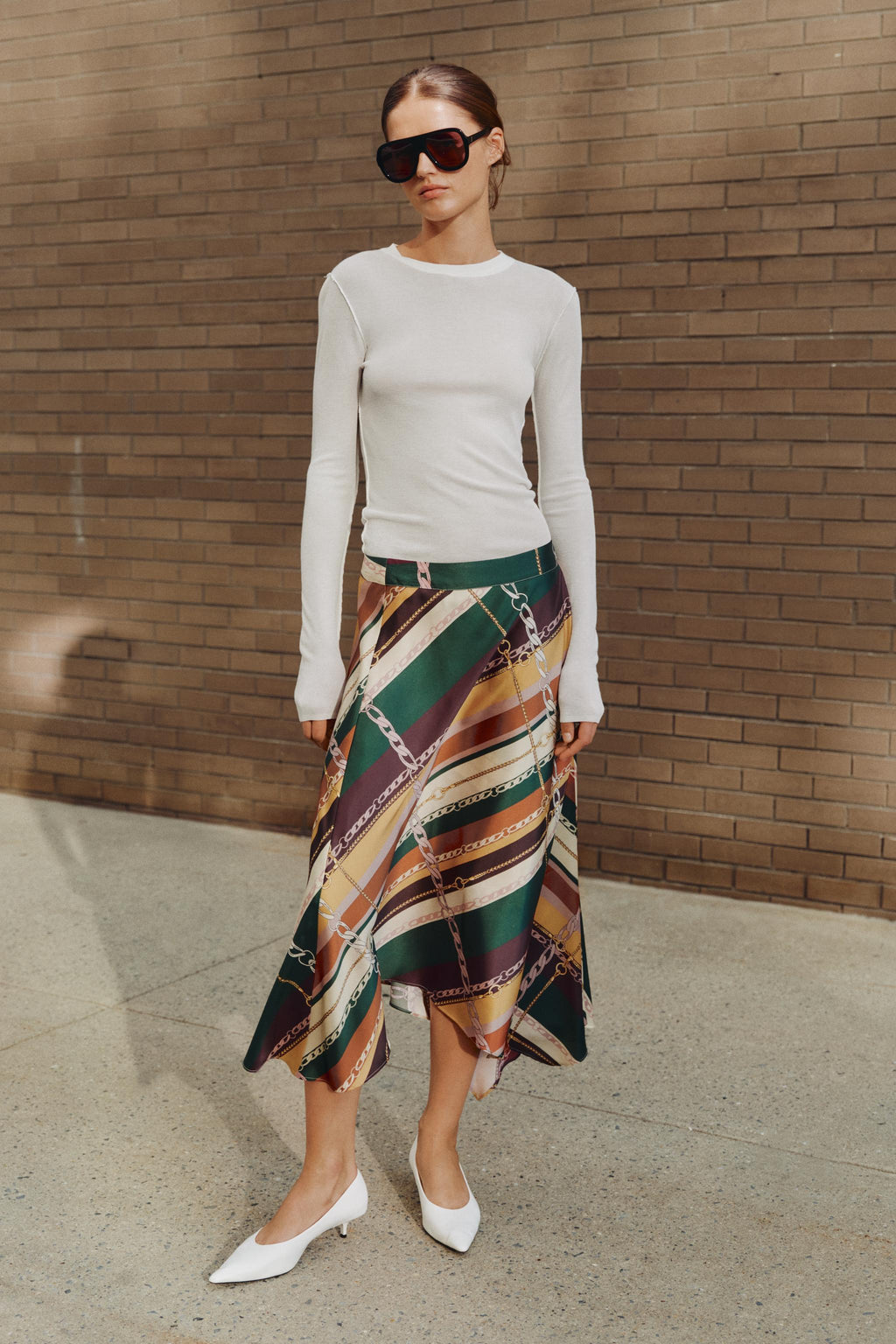 Jupe asymétrique imprimée multicolore Zara – vue portée 5